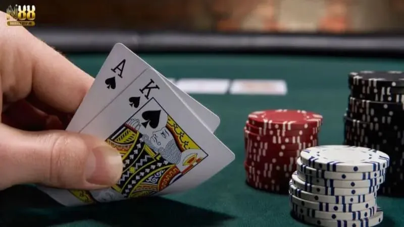 Kinh nghiệm chơi Poker biết cách tố bài